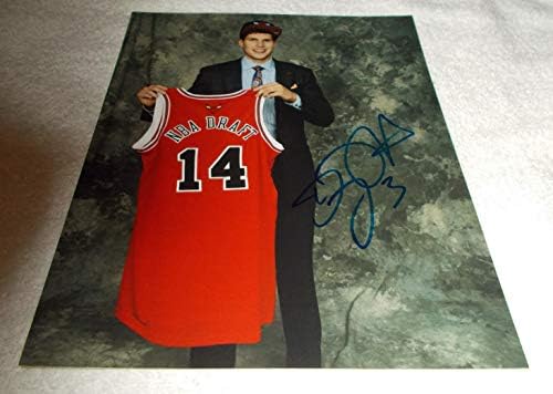 דאג מק'דרמוט שיקגו בולס חתום על חתימה יום טיוטה 8x10 צילום COA - תמונות NBA עם חתימה